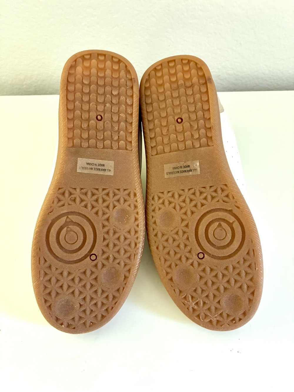 NWOT women’s sneakers Dolce Vita size 6.5 - Picture 2 of 7